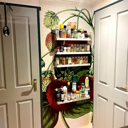 Blue Artist Veluwe Alpehytte